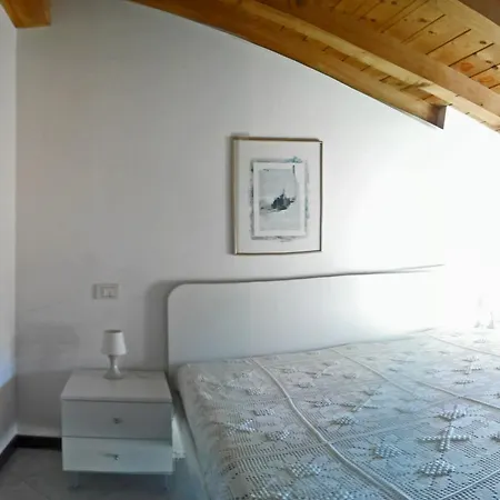 Attico Florian Vesio By Gardadomusmea Apartment